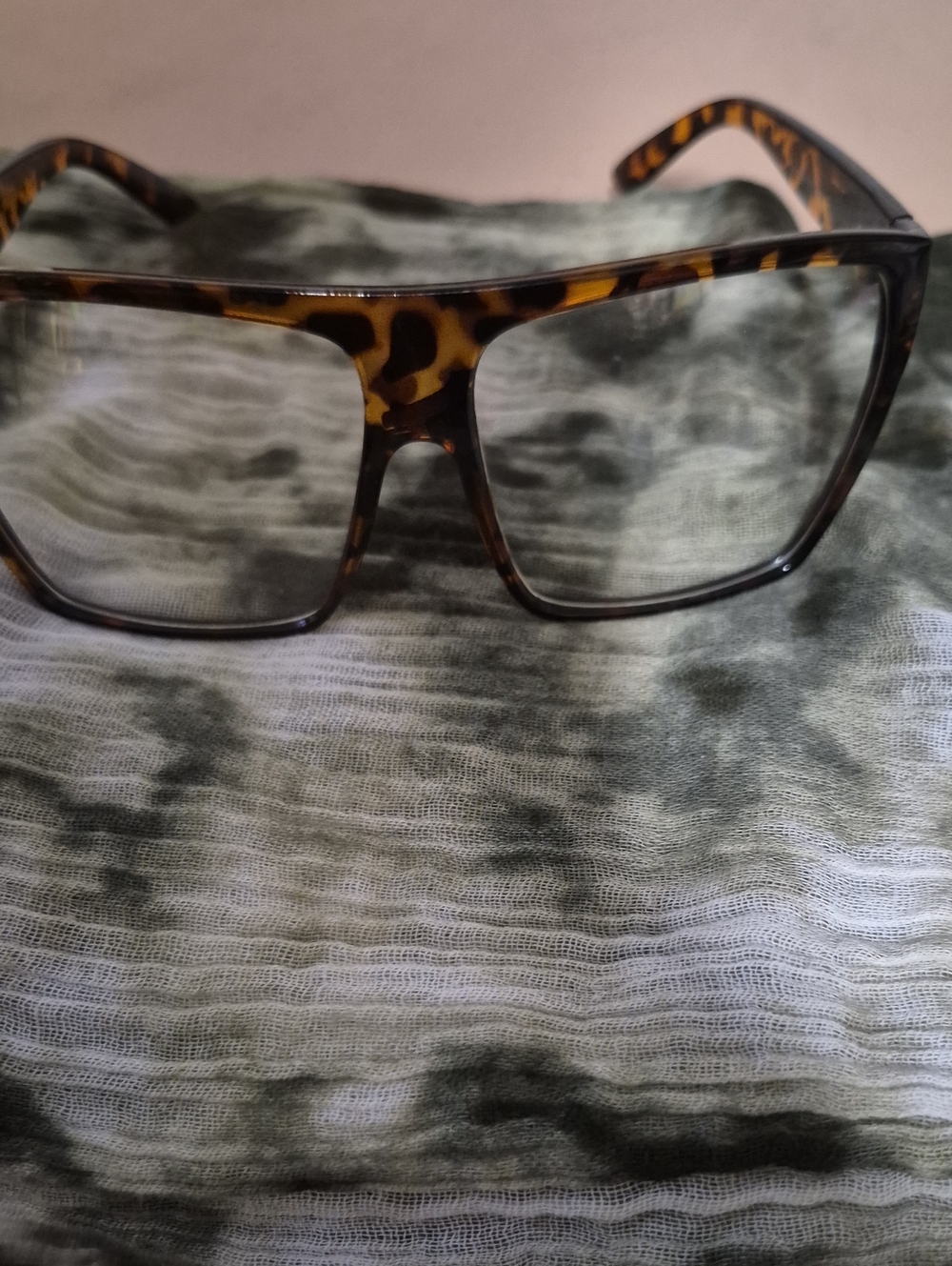 Tortoiseshell Square Frame Glasses
